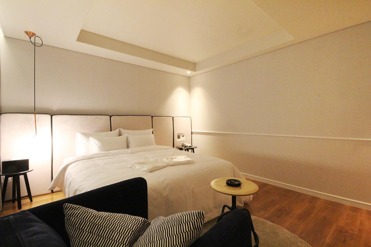 Hotel Londoner Hwamyeong Busan Exterior photo